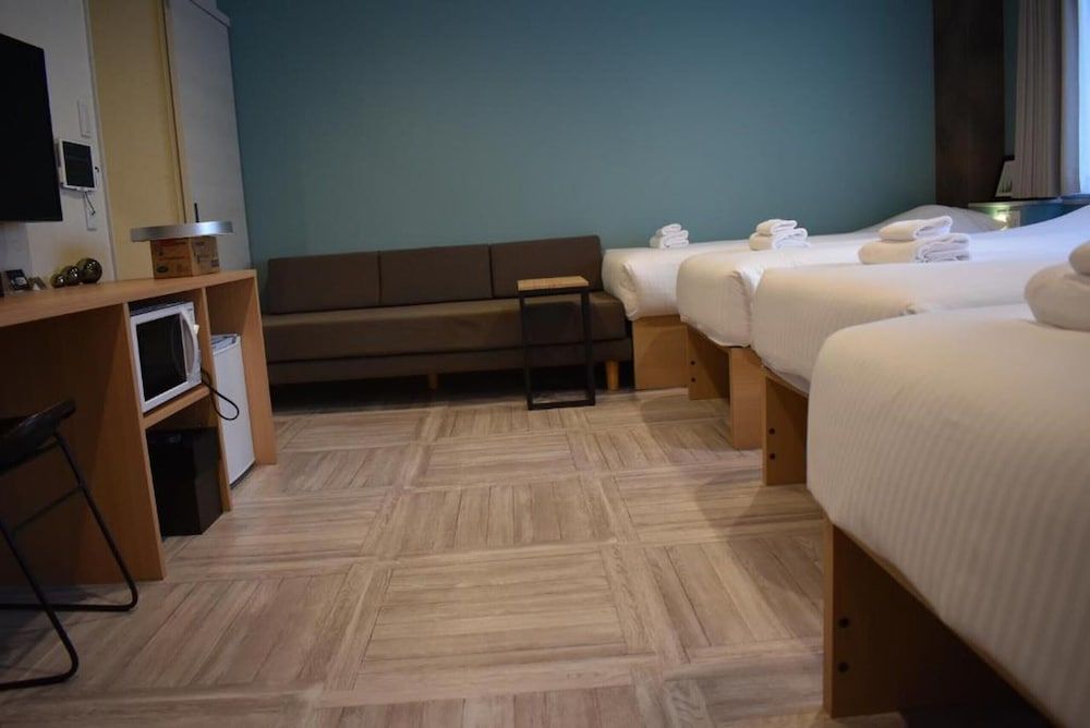 Shinsaibashi House Family Room, Multiple Beds 3