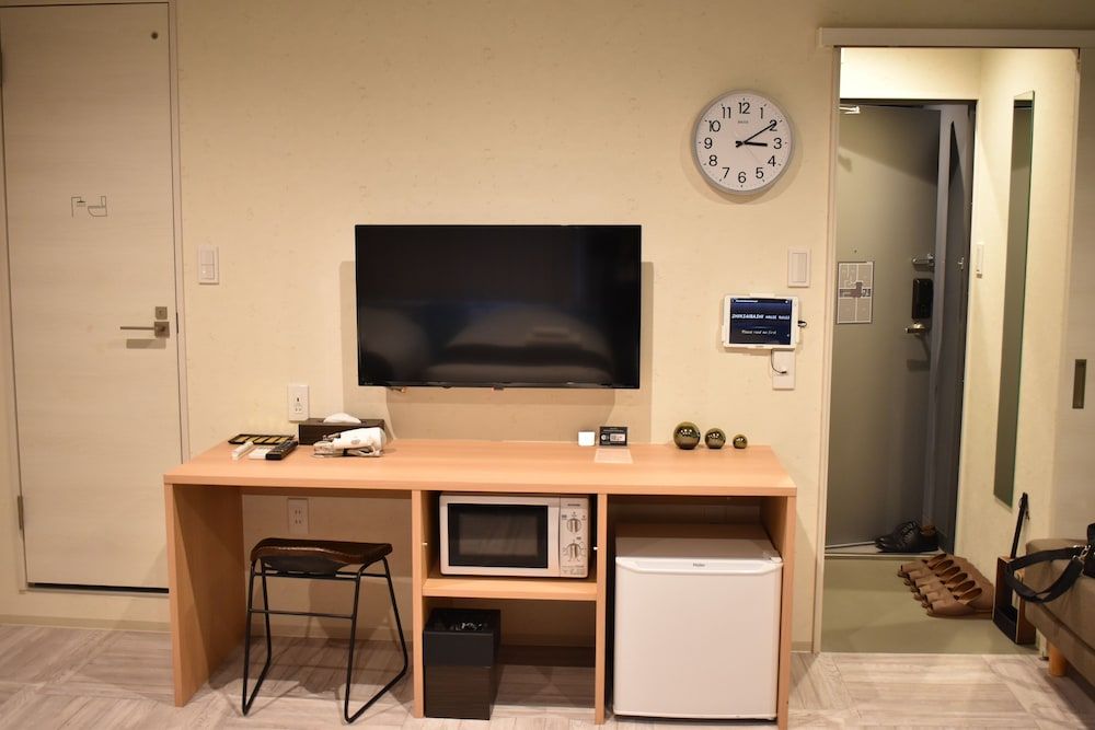 Shinsaibashi House Family Room, Multiple Beds 9