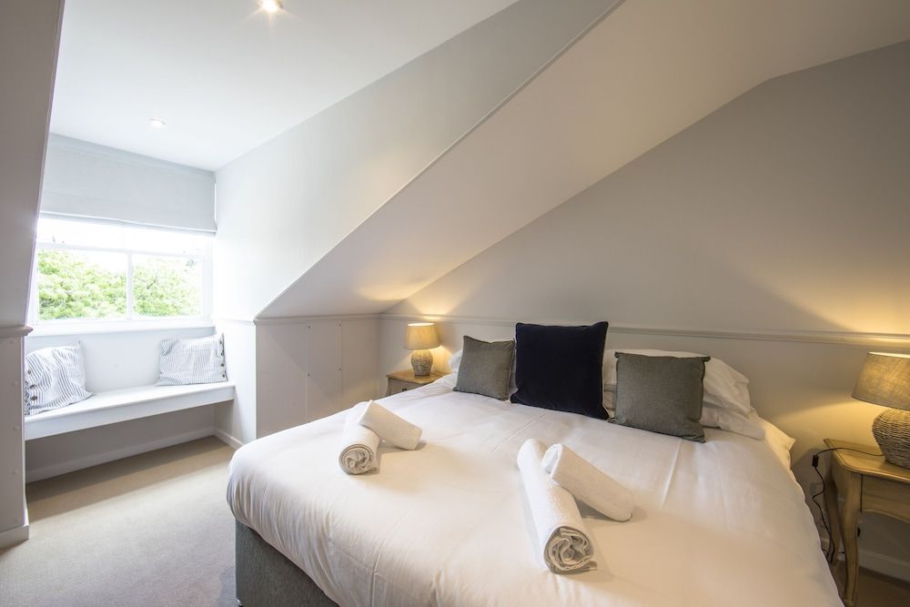 The Fox Inn Classic Double Room, Ensuite 2