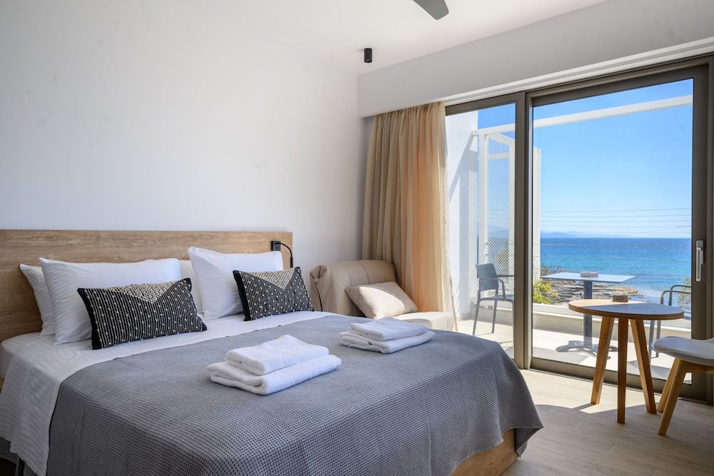 Studio, Sea View (7, with Balcony)