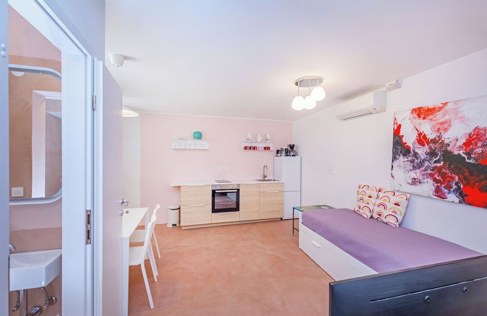 Apartment Potkova Economy Apartment, 1 Bedroom 6