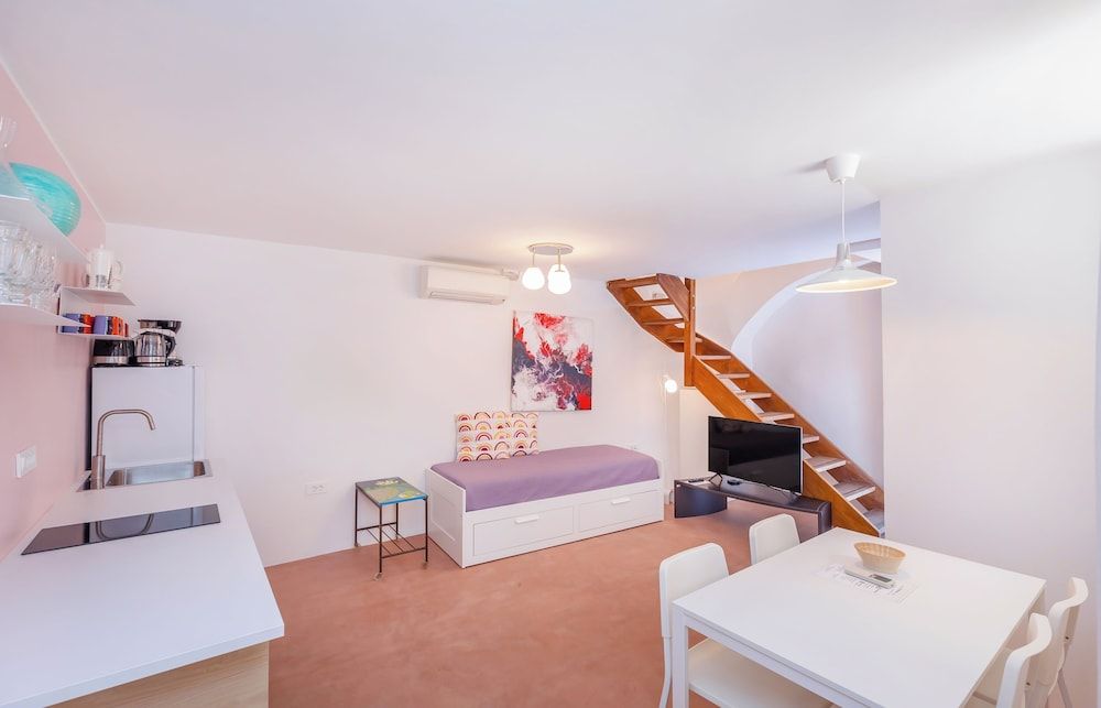 Apartment Potkova Economy Apartment, 1 Bedroom 5