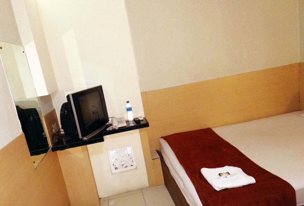 undefined Ams Penthouse 4