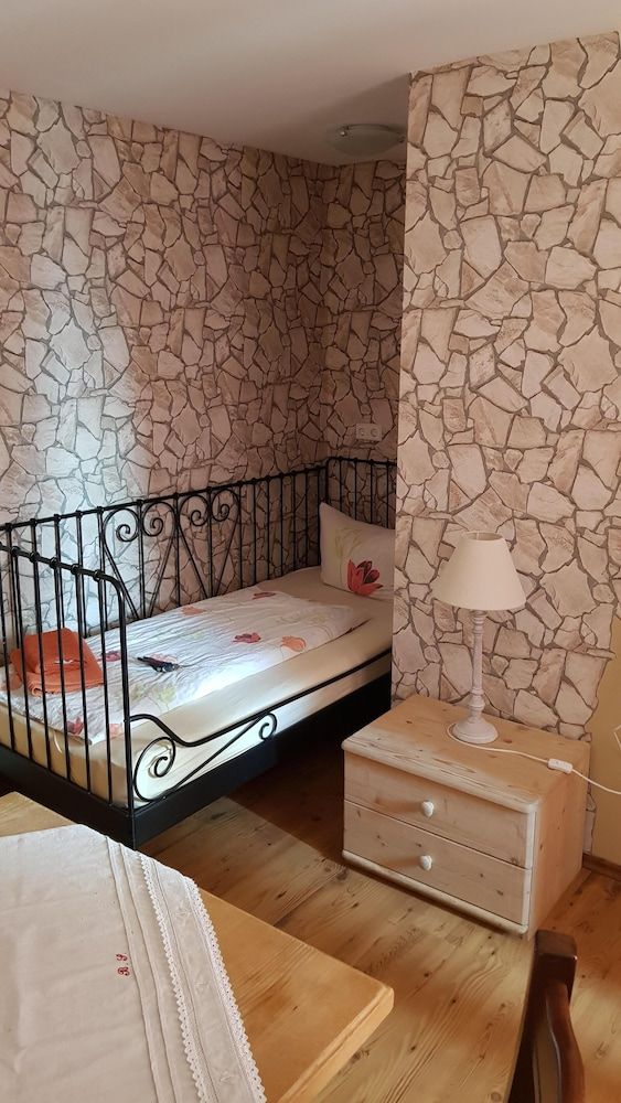 Gasthaus Dollinger Triple Room, Ensuite (Zimmer Nr. 3&5) 6