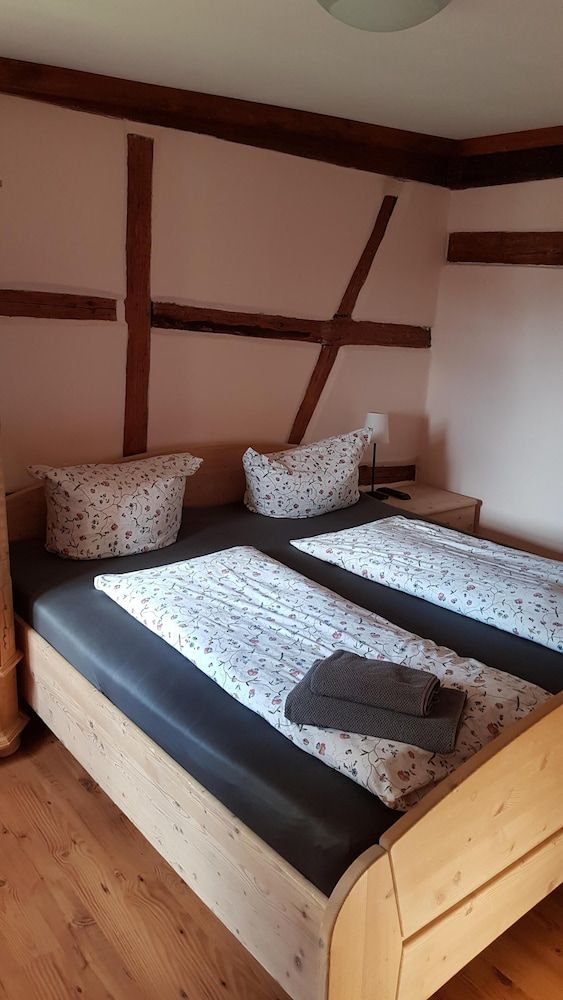 Gasthaus Dollinger Triple Room, Ensuite (Zimmer Nr. 3&5) 9