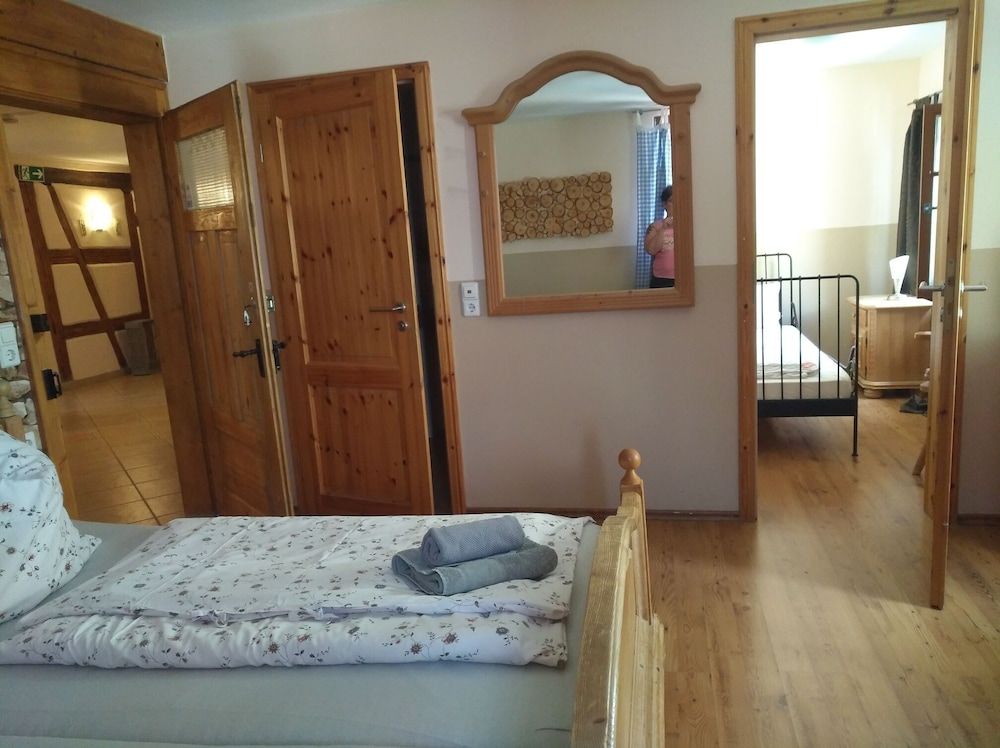 Gasthaus Dollinger Triple Room, Ensuite (Zimmer Nr. 3&5) 10