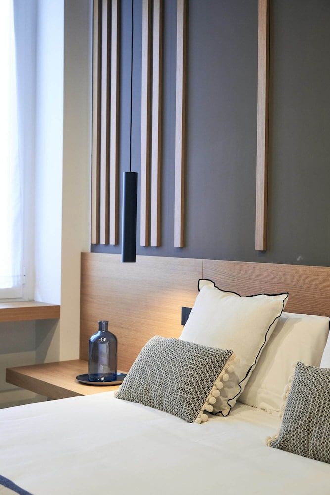 undefined Hotel Central Lodge 2