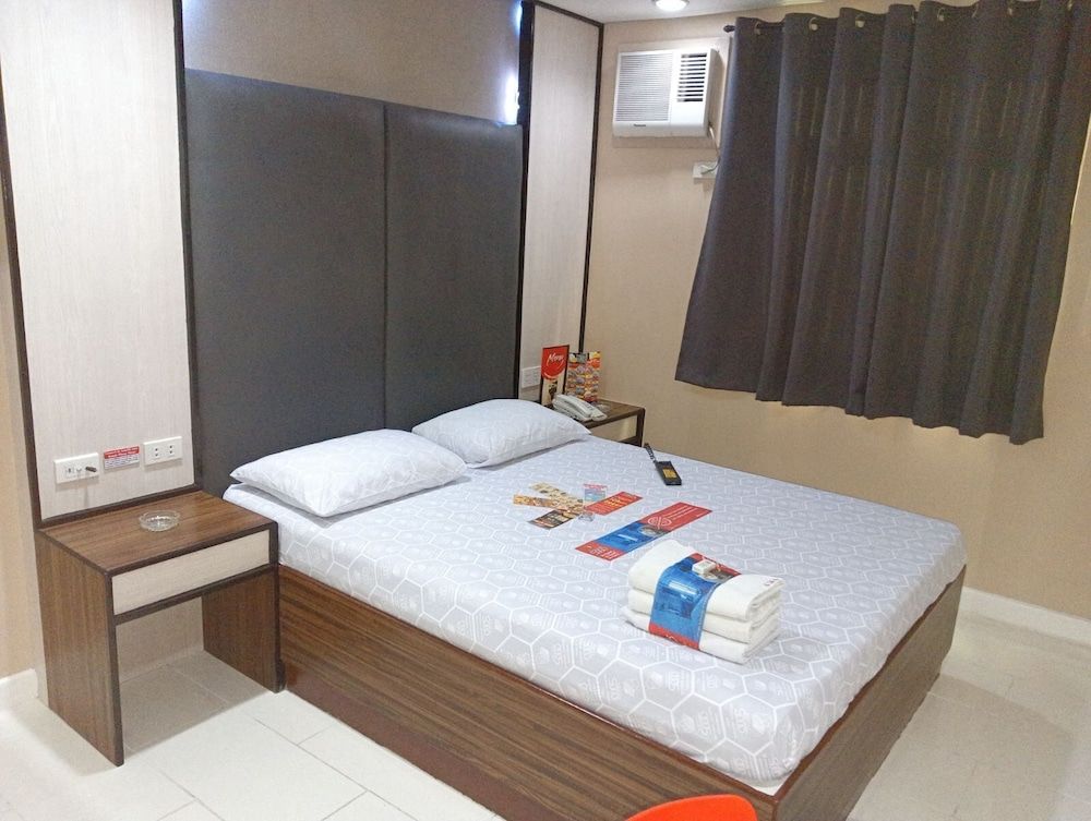 Deluxe Room, 1 Queen Bed