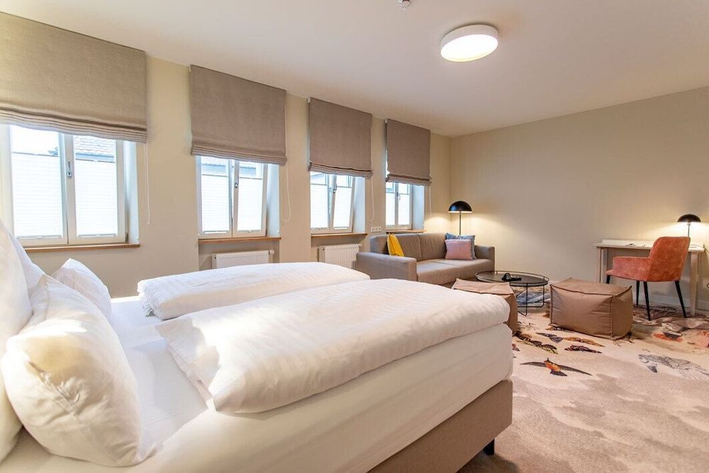 Hotel Tuchhaus Deluxe Double Room 3