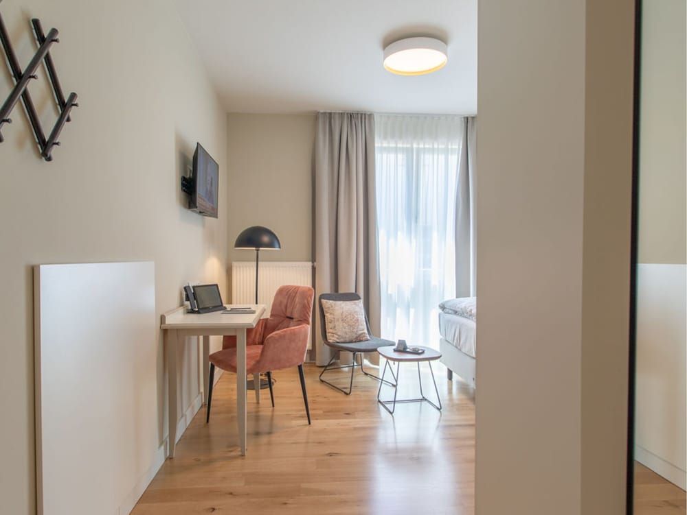 Hotel Tuchhaus Classic Double Room 5