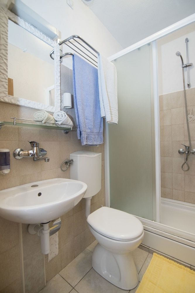 undefined Apartments and Rooms Nikol 10