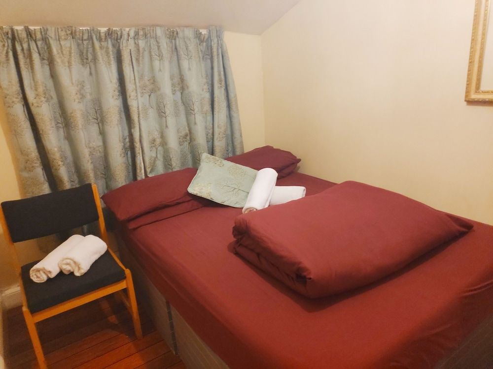 undefined Embassie Backpackers Liverpool 4