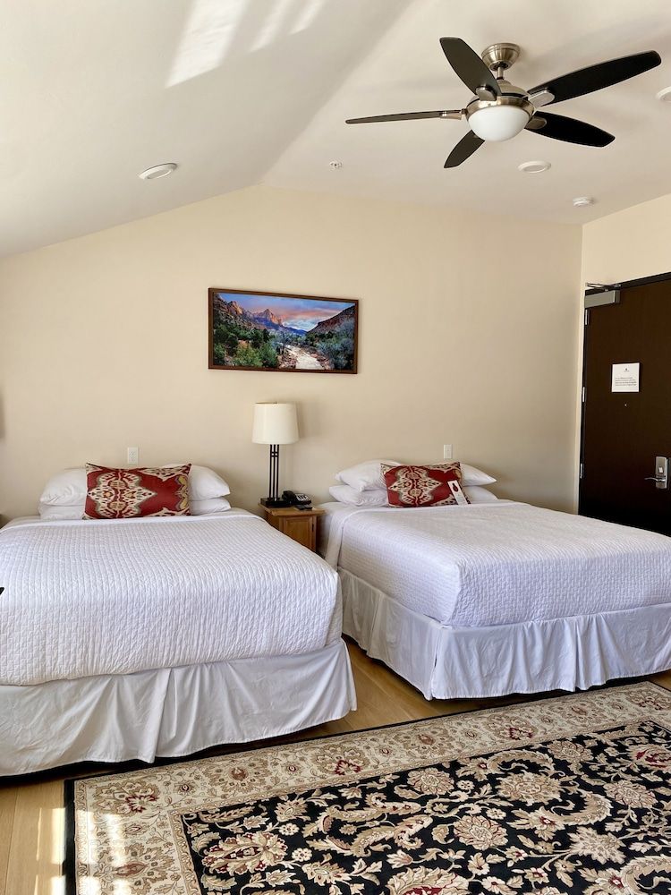 Iron Springs Adventure Resort & RV Park Deluxe Room, 2 Queen Beds, Non Smoking 2