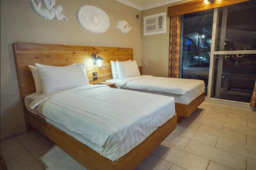 Roman Empire Panglao Boutique Hotel Superior Twin Room, Multiple Beds, Non Smoking, Pool View 2