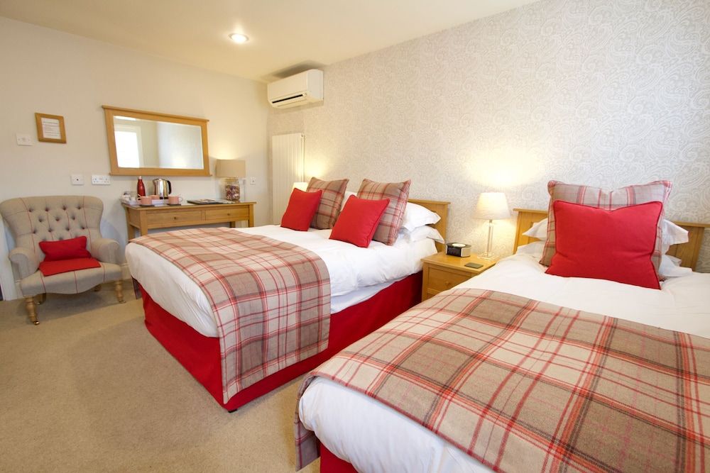 undefined Chestnuts House 2