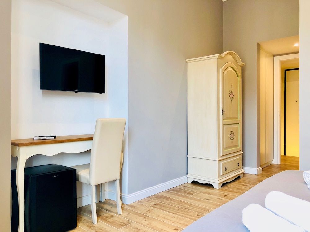 undefined Audrey's Roman Holidays Suites&Rooms 5