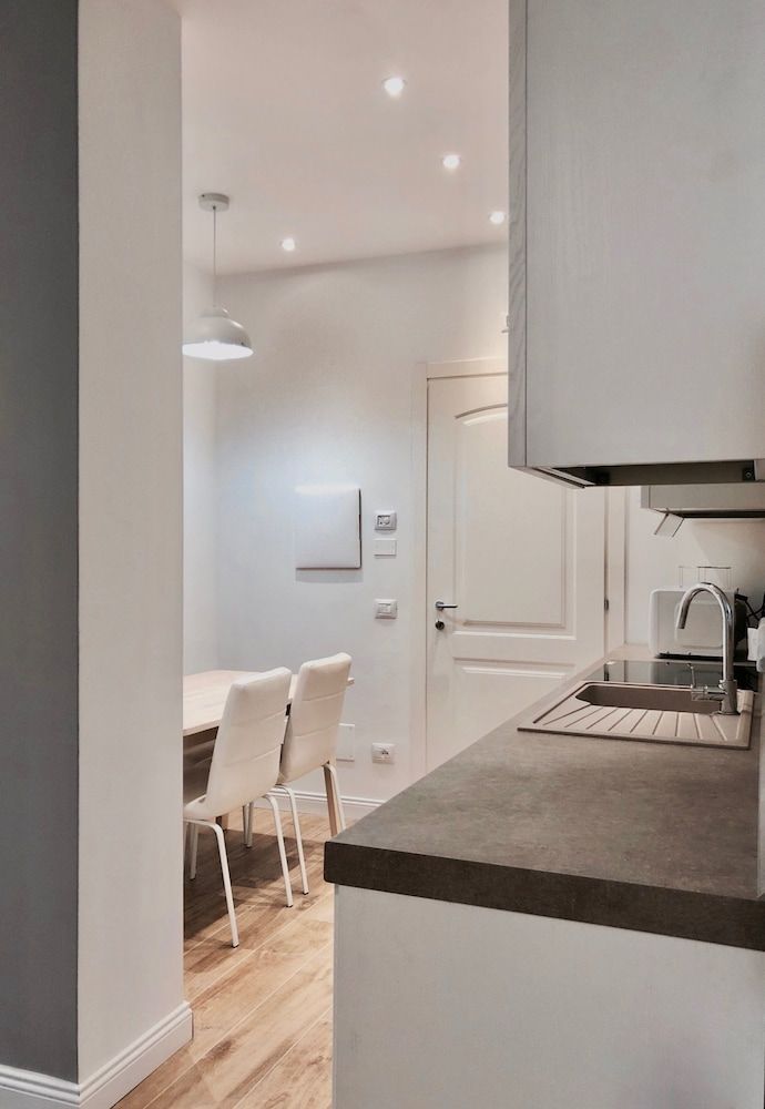 Audrey's Roman Holidays Suites&Rooms Superior Studio Suite 8