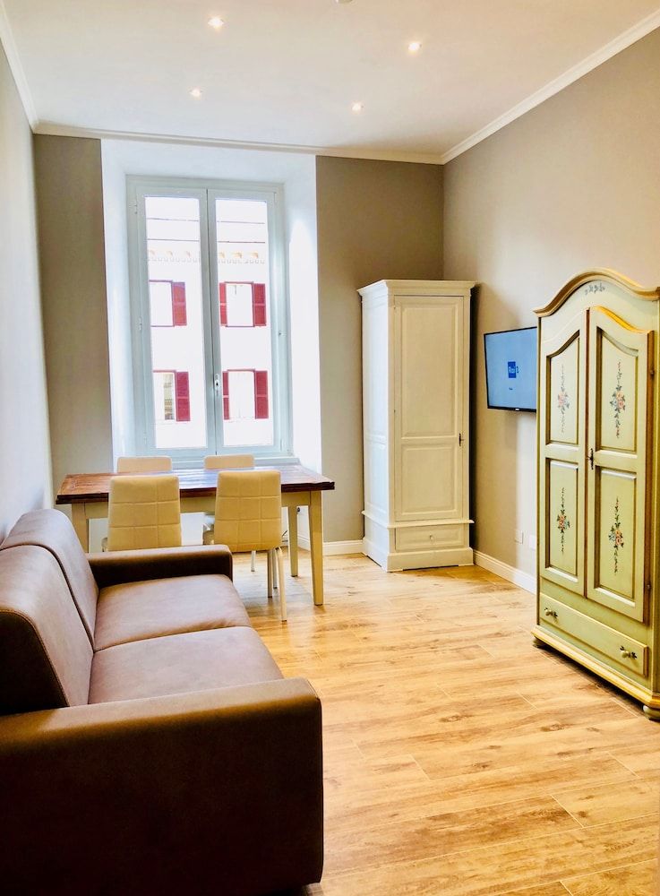 Audrey's Roman Holidays Suites&Rooms Deluxe Suite, 1 Bedroom 10