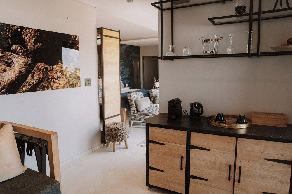 North Star Micro Hotel Luxury Suite, 1 Bedroom 6