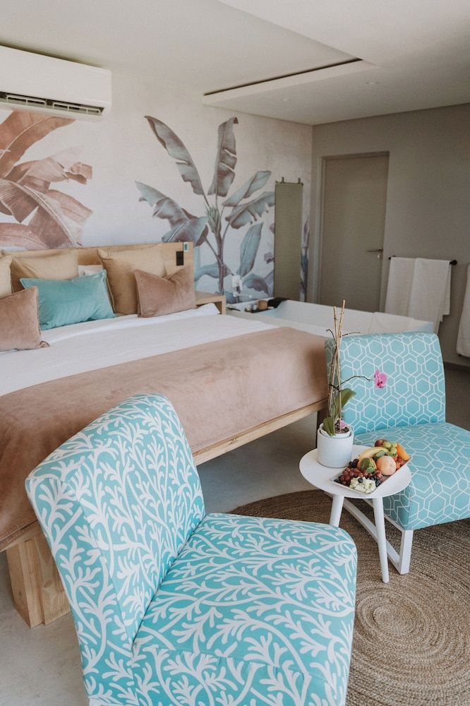 North Star Micro Hotel Luxury Room 7