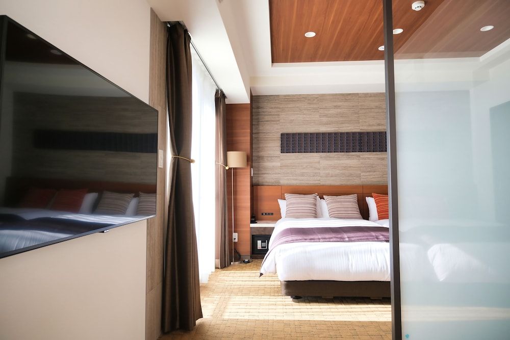 undefined Luxcare Hotel 5