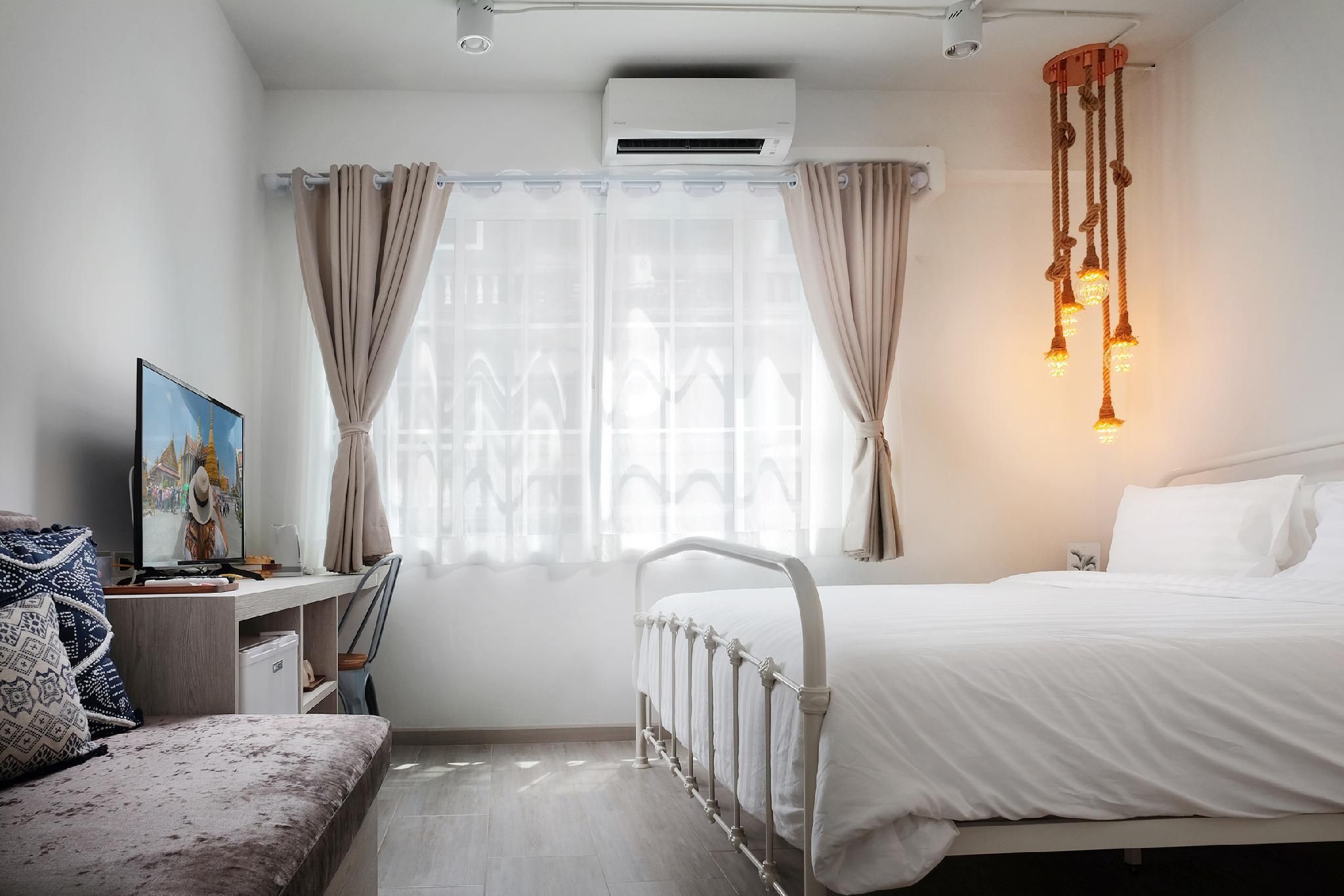 undefined Hide and Seek Boutique Hometel 5