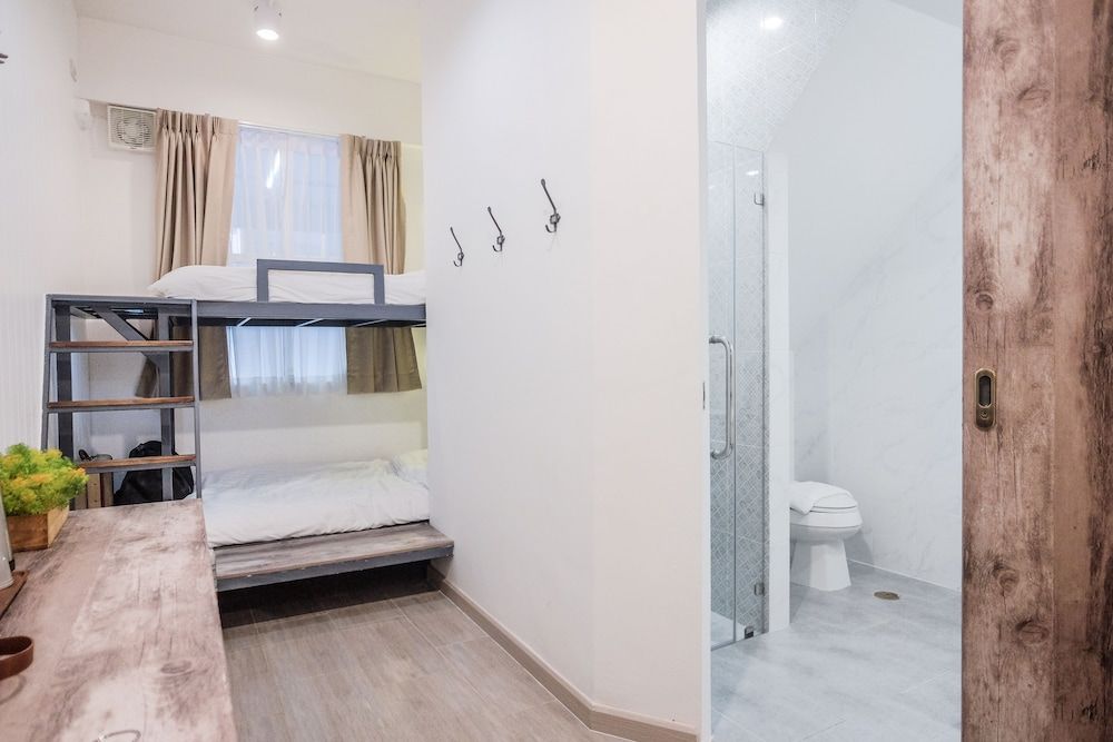 undefined Hide and Seek Boutique Hometel 8