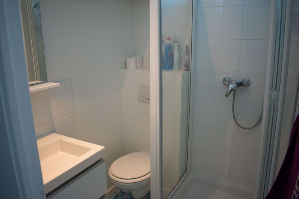 Madeleine & Cie Studio, Private Bathroom, Garden View (L'ATELIER 1) 3