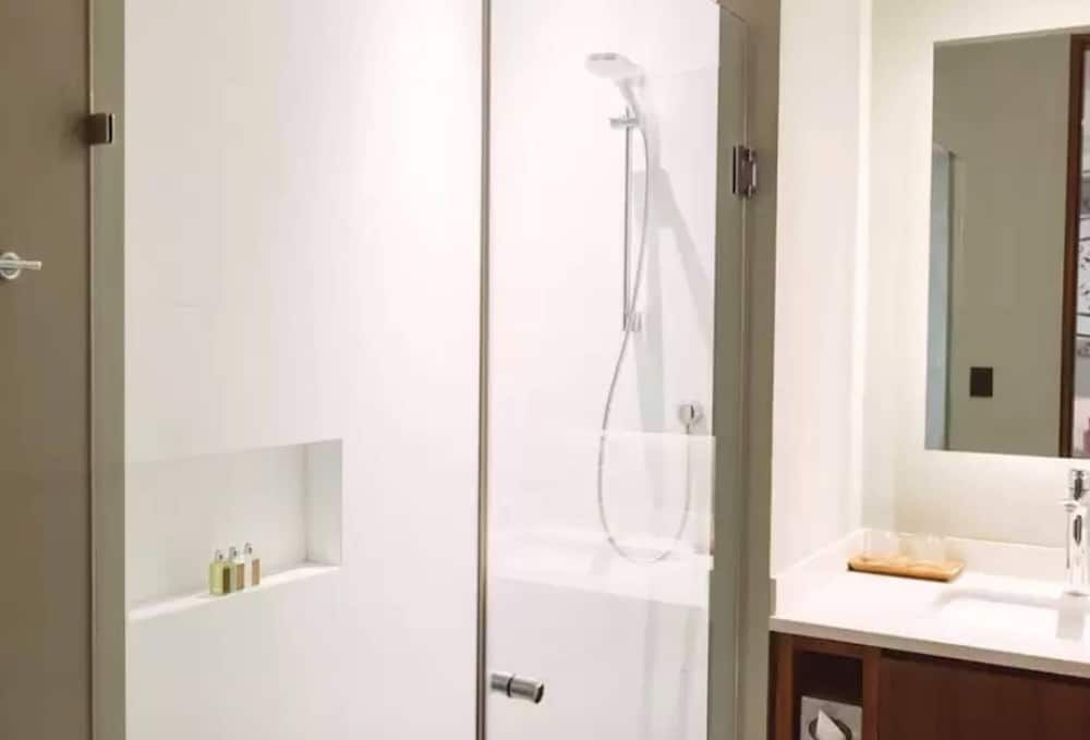 It Residence, Top Location, Luxury 2 Br, Two Roof Pools & Beach Club Included! Condo, 2 Bedrooms, Balcony, City View 15