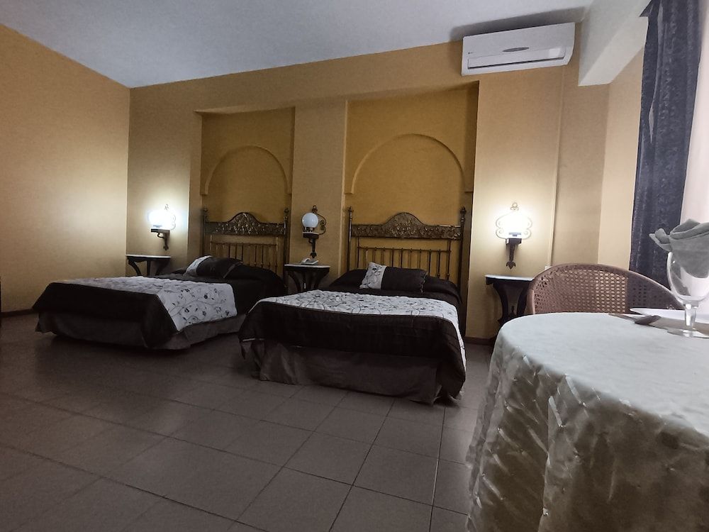 Hotel América Colima Executive Double Room 4