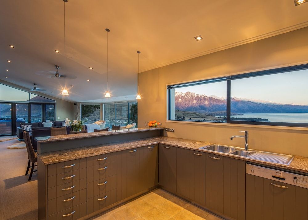 undefined Majestic View Home 4