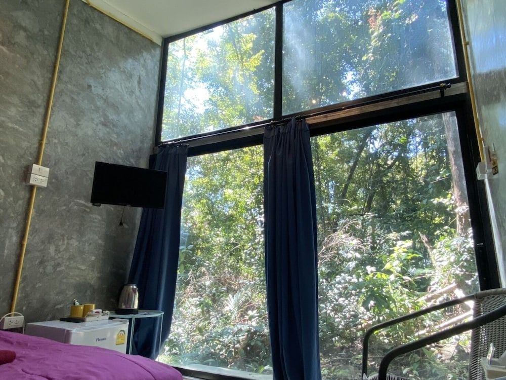 BeachBox KohChang Signature Single Room (B3) 10