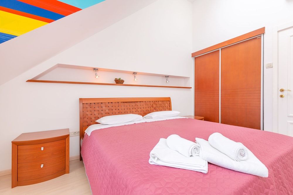 undefined Apartment Bona Palace