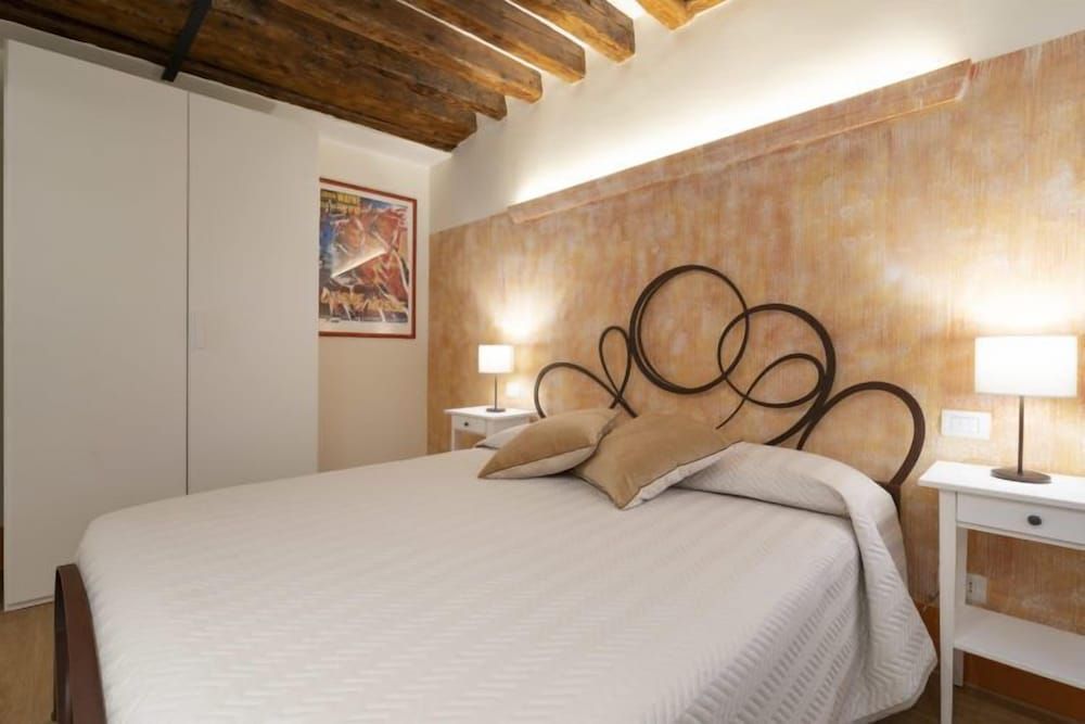 Sant'Aponal Prestige Apartment, 2 Bedrooms 3