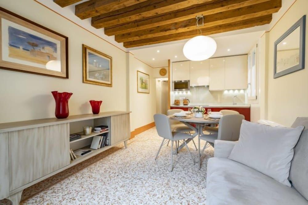 undefined Sant'Aponal Prestige 9