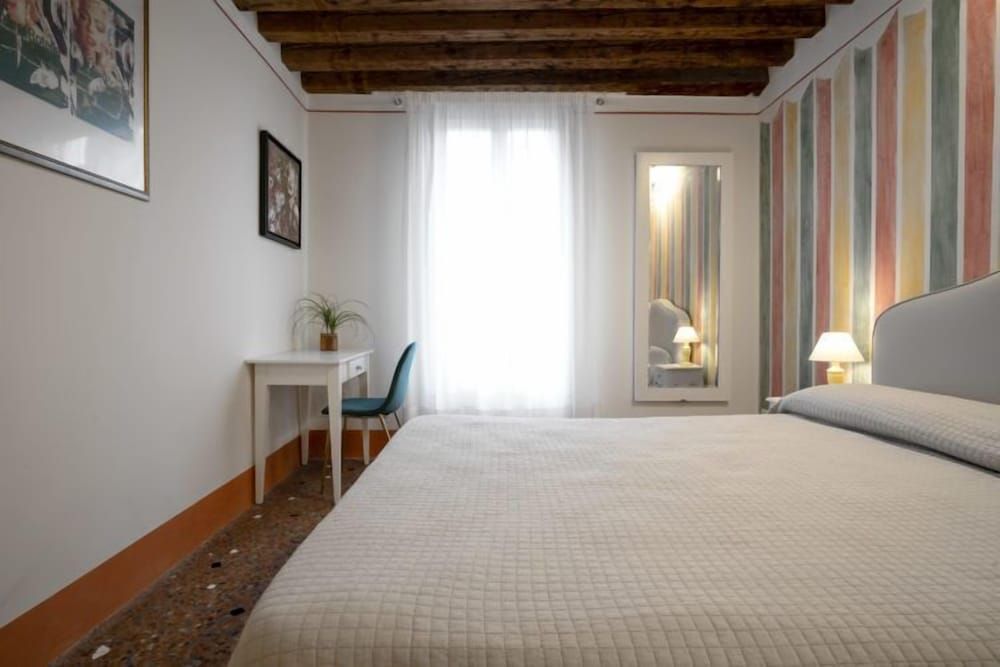 Sant'Aponal Prestige Apartment, 2 Bedrooms 7