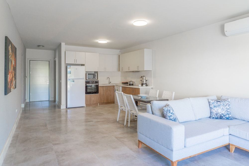 undefined ZEF RESIDENCE 8