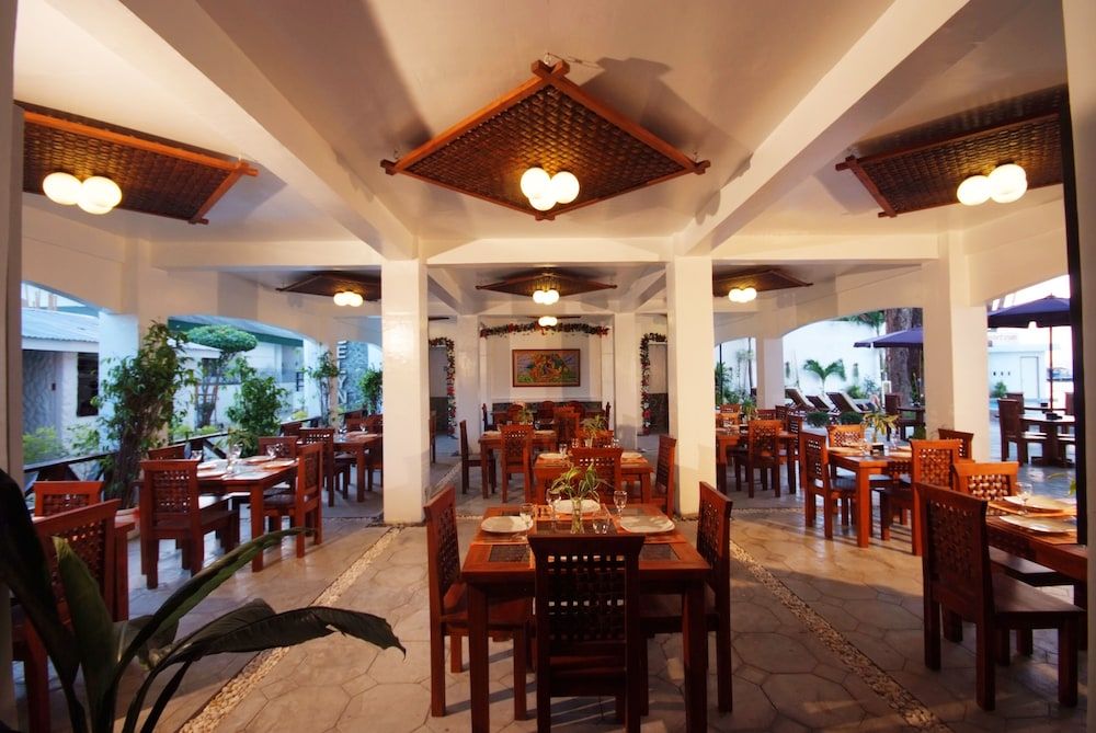 Angelyn's Dive Resort