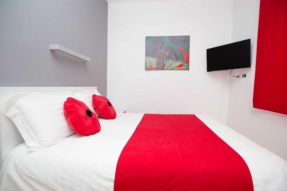 Hotel Rimini Tirana Standard Double Room 3