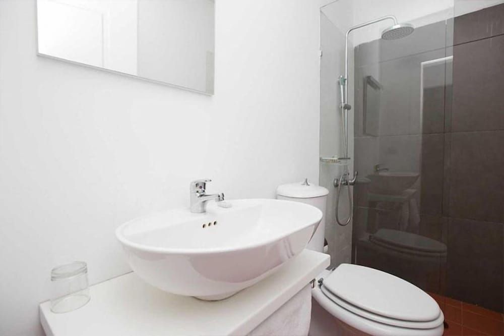 Hotel Rimini Tirana Standard Double Room 8