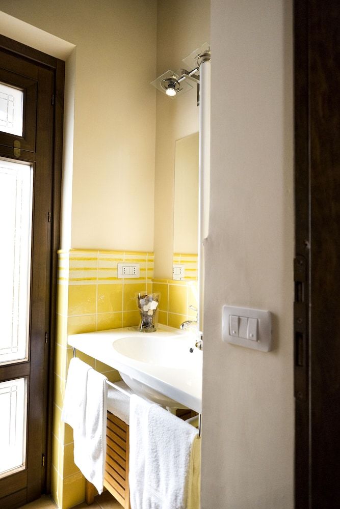 Casa Vera Affittacamere e Appartamenti Camera con terrazzo - Primula 5