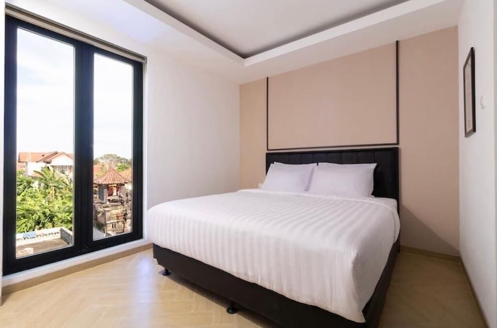 Samana Residence Deluxe Room 2