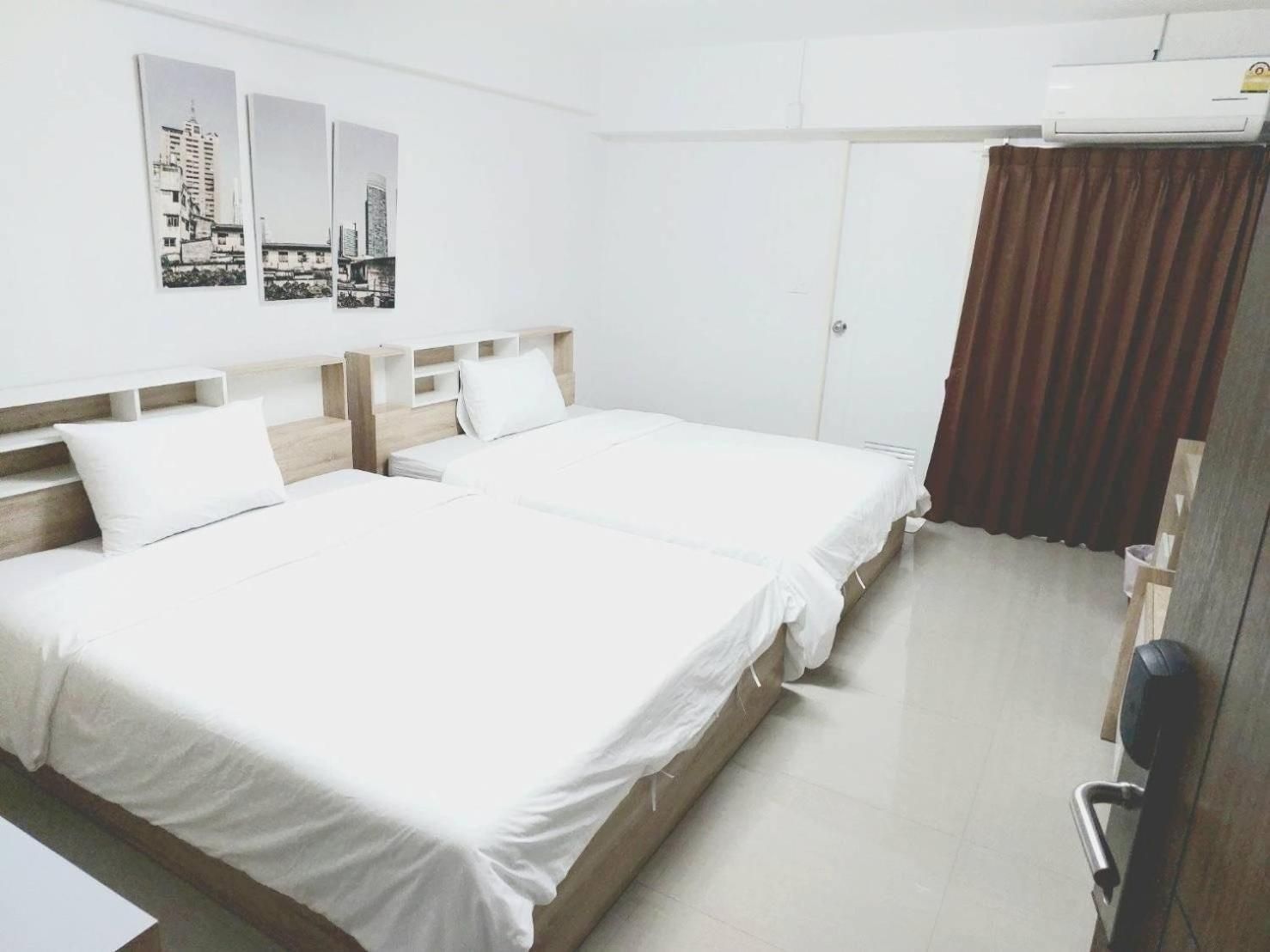 Superior Queen Room with Two Queen Beds