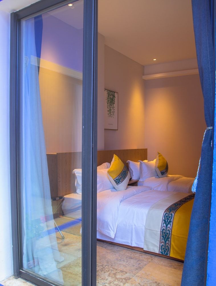 VANCII HOTEL Standard Twin Room, 2 Twin Beds, Smoking, Garden View 4