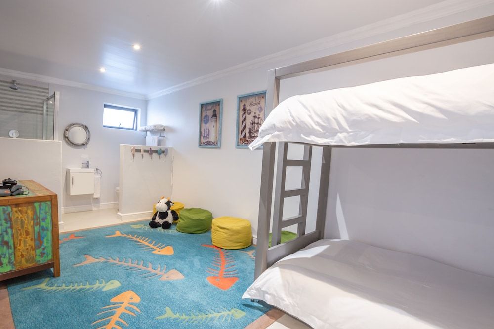 Chateau de Marine Room 0004 4