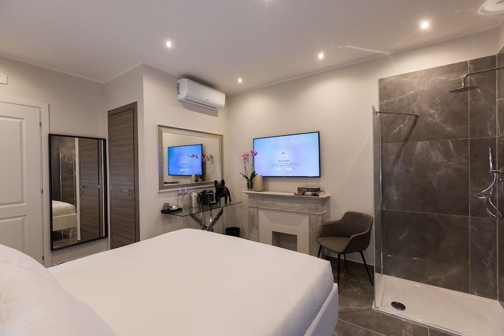 undefined Clementi Portrait 10