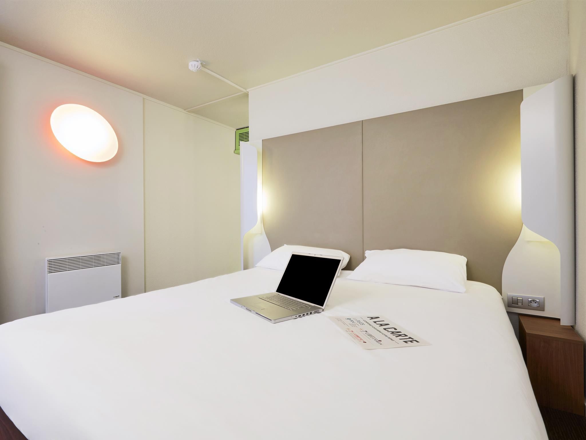 1 Double Bed
