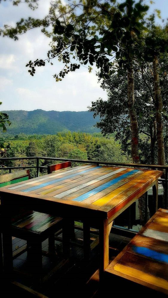 Baan Phuchalianglom Superior Double Room 7