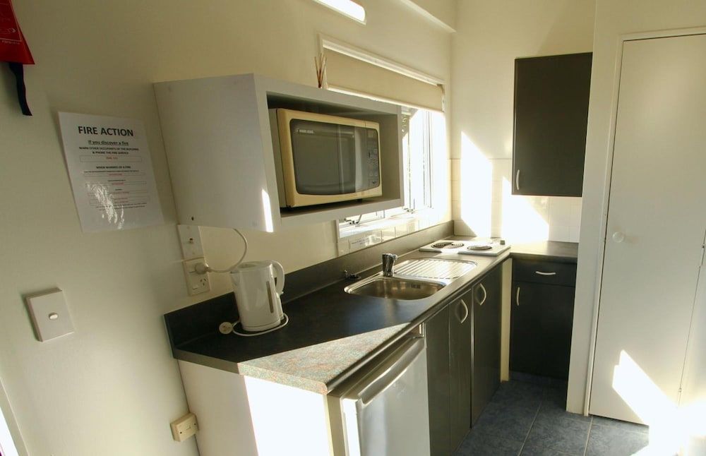 Ohope Beach Motel Queen Accessible Studio 10