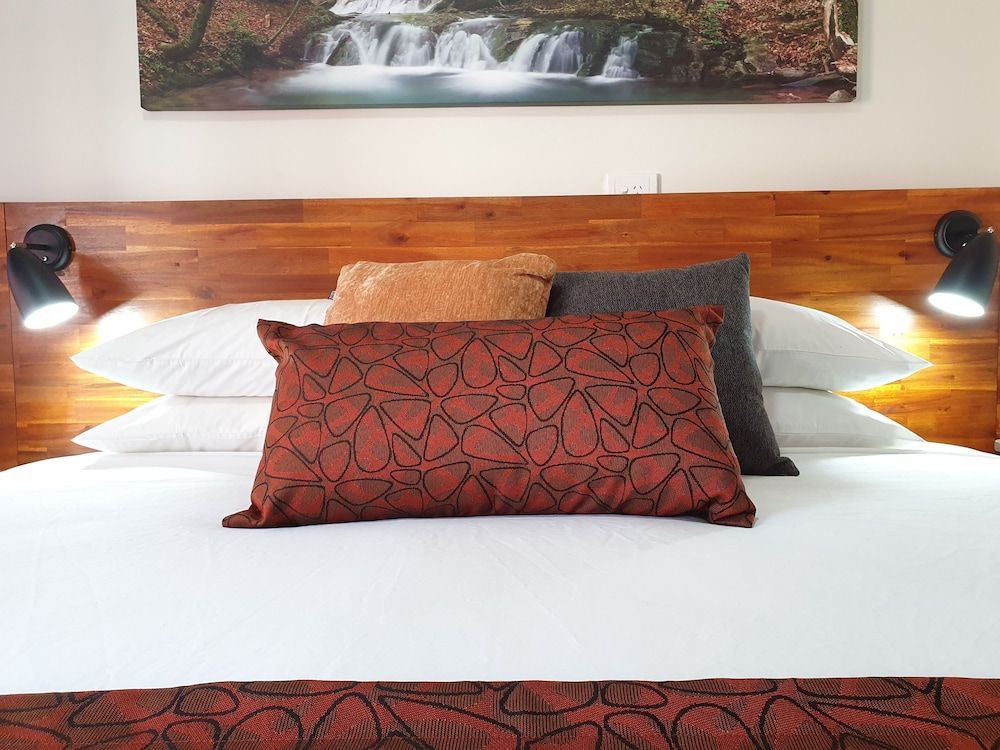 Black Sheep Motel Goulburn Standard King Room 2